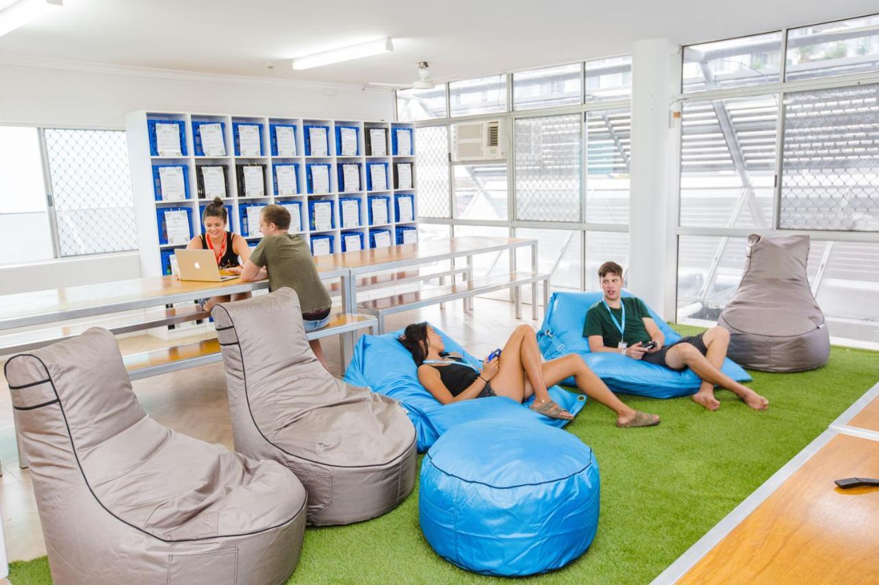 Albergue Mad Monkey Waterfront Cairns Exterior foto